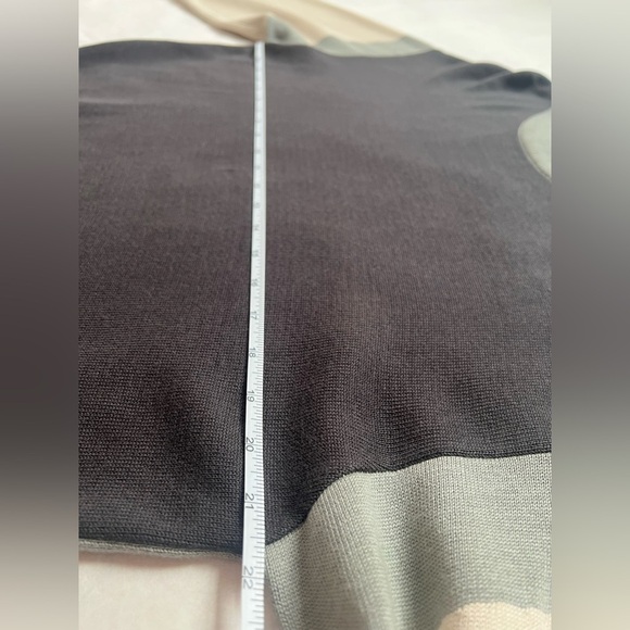 Monrow Colorblock Relaxed Sweater L Faded Black, Bone, Gunmetal Crew Neck - Picture 7 of 9